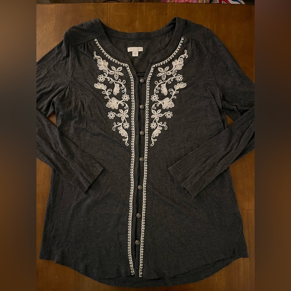 J. Jill Boho Charcoal Top with White Embroidery Women’s Size Medium
